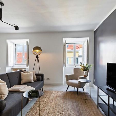 Stunning 2 Bedroom Apartment Near Belem Lisbon Exterior photo